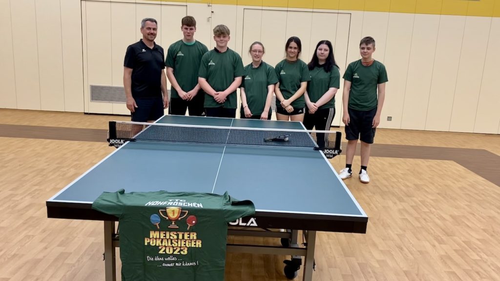 Ein Triumph für den Tischtennisclub: Meisterschaft mit der Jugend und Meister + Pokalsieger mit unseren Schüler
